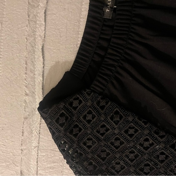 ❤️2/$15 or 3/$21❤️ Talbots Black Top/Lace Sleeves, Size Small - Picture 8 of 10